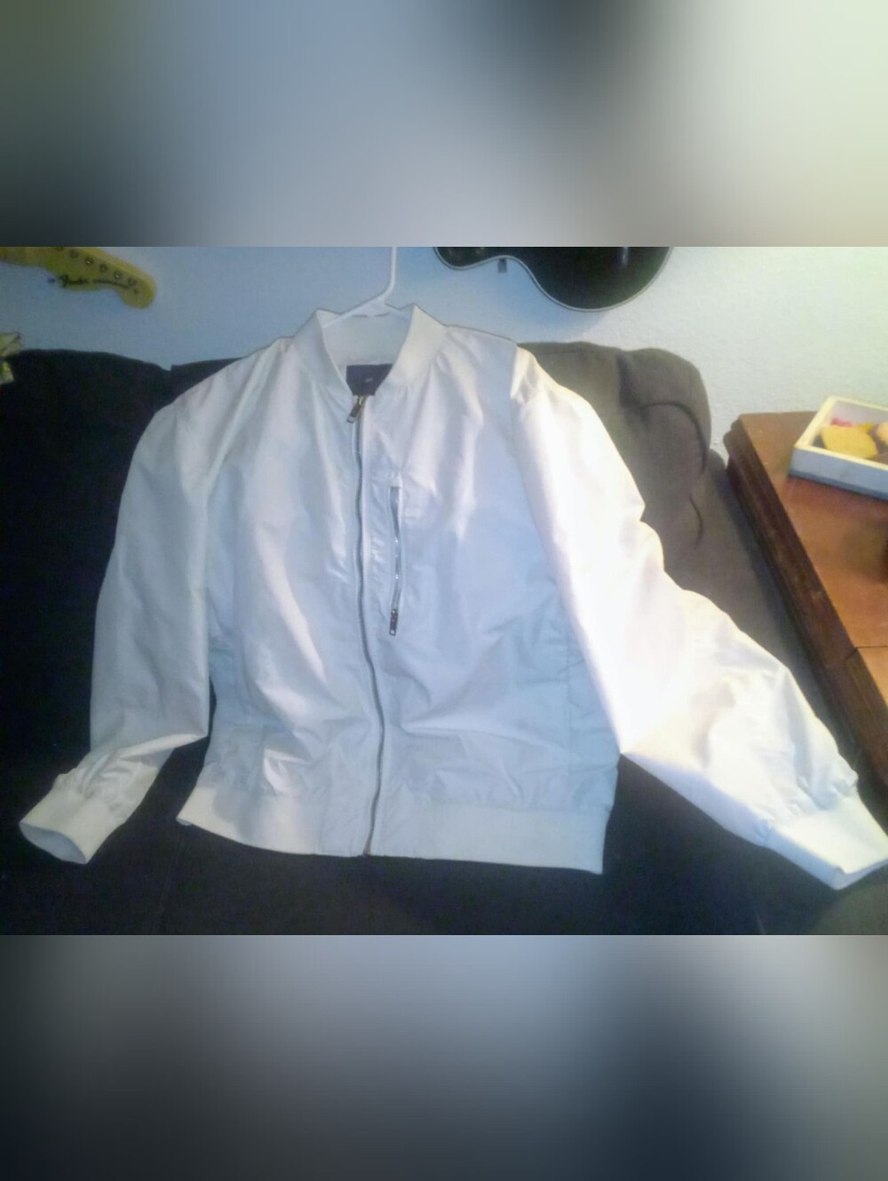 H&M White Bomber Windbreaker Jacket Size XL Flight Bomber Zip Pocket